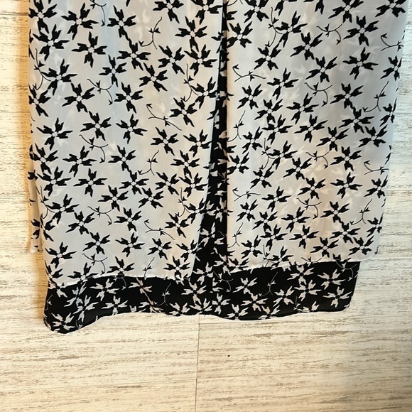 Premise Studio Double Layer Sleeveless Blouse l Size S - Picture 5 of 6